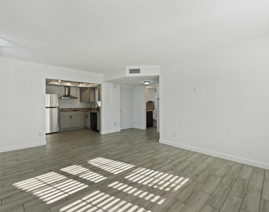 1625 Se Green Acres Circle - Photo Thumbnail 10