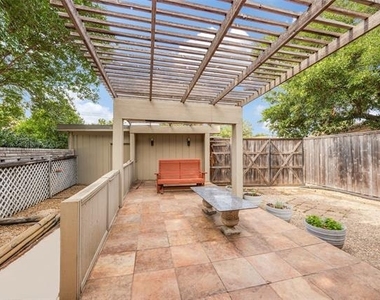 10404 Boedeker Street - Photo Thumbnail 10