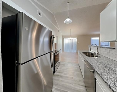 328 Teakwood Lane - Photo Thumbnail 2