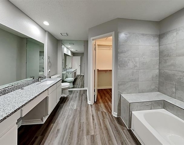 328 Teakwood Lane - Photo Thumbnail 14