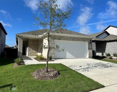 501 Dorothy Drive - Photo Thumbnail 16