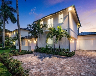 217 Gulfstream Boulevard - Photo Thumbnail 1