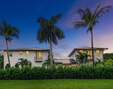217 Gulfstream Boulevard - Photo Thumbnail 2