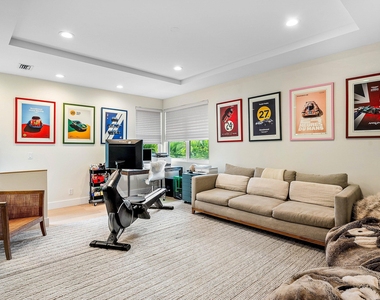 217 Gulfstream Boulevard - Photo Thumbnail 18