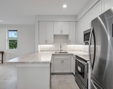 217 Gulfstream Boulevard - Photo Thumbnail 45