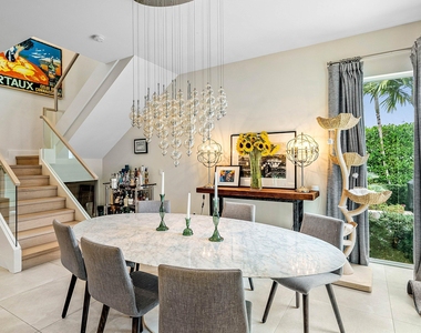 217 Gulfstream Boulevard - Photo Thumbnail 12