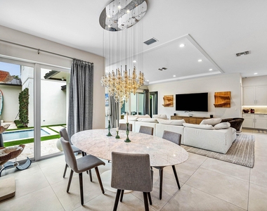 217 Gulfstream Boulevard - Photo Thumbnail 13