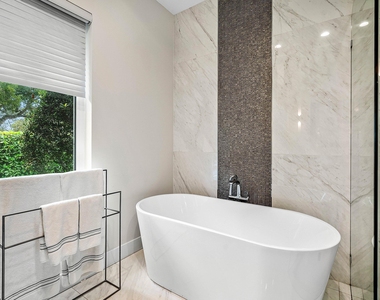 217 Gulfstream Boulevard - Photo Thumbnail 26