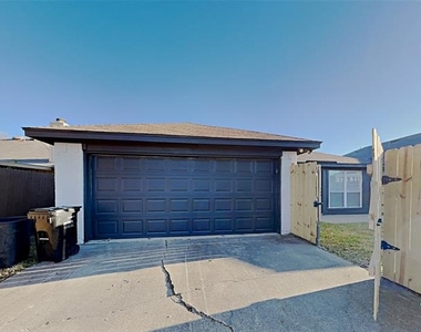 2705 Hidden Springs Drive - Photo Thumbnail 15