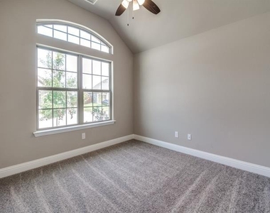 323 Sweetspire Drive - Photo Thumbnail 2