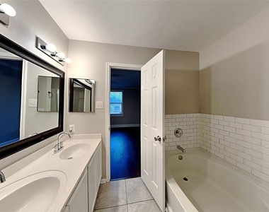 1405 Evergreen Street - Photo Thumbnail 9