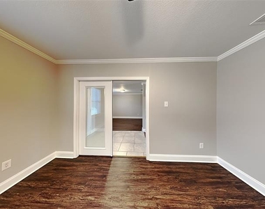 1405 Evergreen Street - Photo Thumbnail 2