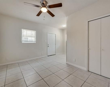 2704 Rosen Avenue - Photo Thumbnail 11