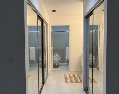 8934 Sunnywood Place - Photo Thumbnail 21