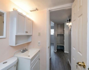 2408 Meyers Street - Photo Thumbnail 10