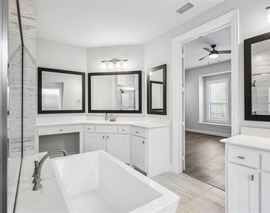 4913 Meadow Creek Drive - Photo Thumbnail 17