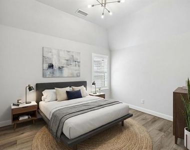 4913 Meadow Creek Drive - Photo Thumbnail 27