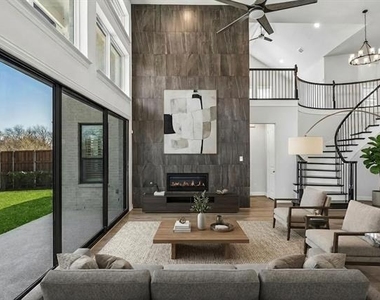 4913 Meadow Creek Drive - Photo Thumbnail 7