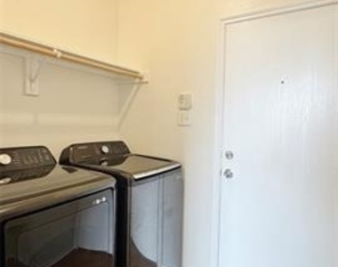 2260 Stonebrook Lane - Photo Thumbnail 11