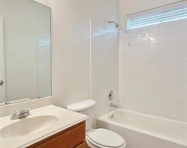 2260 Stonebrook Lane - Photo Thumbnail 10