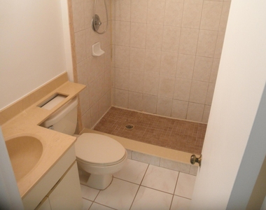 3896 Victoria Drive - Photo Thumbnail 8