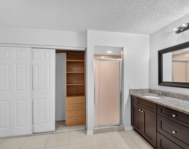 744 Springdale Circle - Photo Thumbnail 32