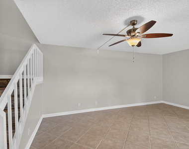 744 Springdale Circle - Photo Thumbnail 5