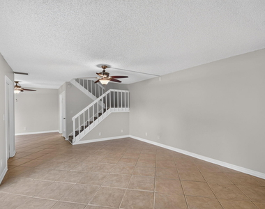 744 Springdale Circle - Photo Thumbnail 6