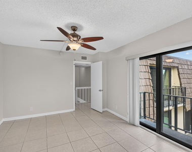 744 Springdale Circle - Photo Thumbnail 23