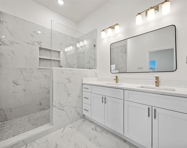 202 Dover Drive - Photo Thumbnail 12
