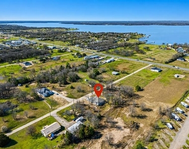 202 Dover Drive - Photo Thumbnail 1
