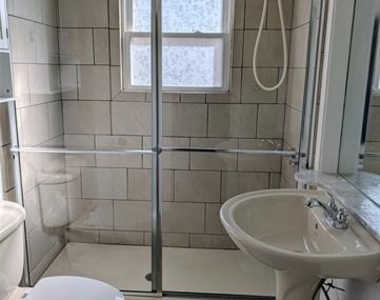 1701 Meridian Avenue - Photo Thumbnail 6