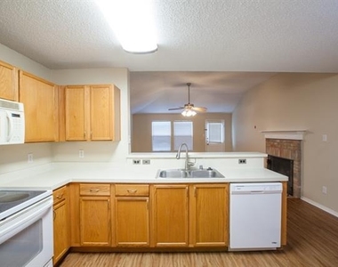 1118 Water Oak Way - Photo Thumbnail 12