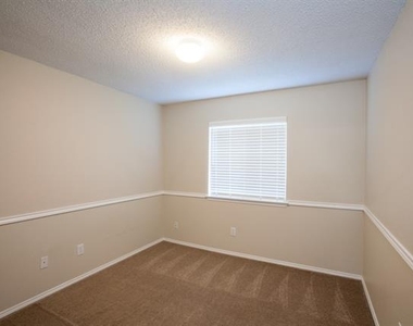 1118 Water Oak Way - Photo Thumbnail 30