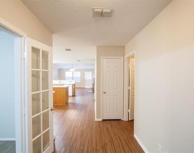 1118 Water Oak Way - Photo Thumbnail 15