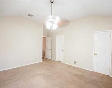 1118 Water Oak Way - Photo Thumbnail 17