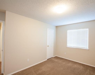 1118 Water Oak Way - Photo Thumbnail 26