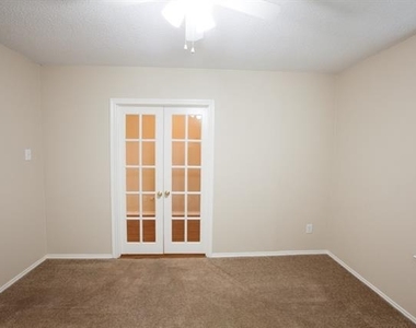 1118 Water Oak Way - Photo Thumbnail 16