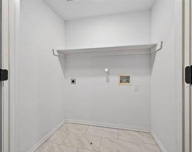 603 E Willingham Street - Photo Thumbnail 18