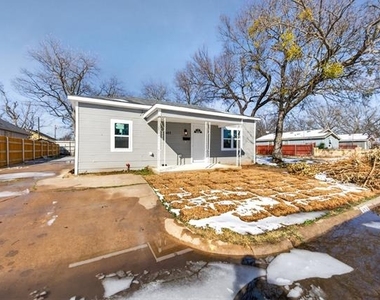 603 E Willingham Street - Photo Thumbnail 1