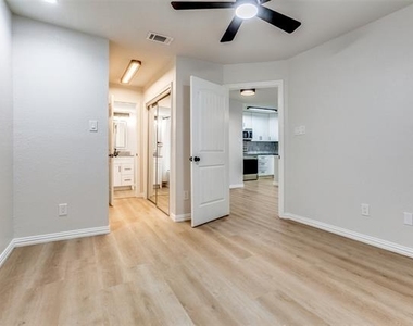 6108 Abrams Road - Photo Thumbnail 2