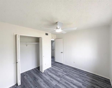 1021 Irene Drive - Photo Thumbnail 2