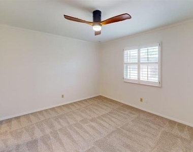 12220 Hightower Place - Photo Thumbnail 17