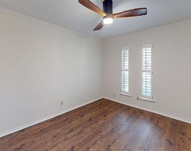 12220 Hightower Place - Photo Thumbnail 11