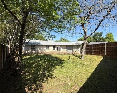 12220 Hightower Place - Photo Thumbnail 22