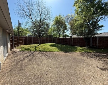 12220 Hightower Place - Photo Thumbnail 23