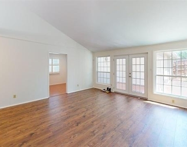12220 Hightower Place - Photo Thumbnail 4