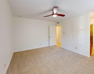12220 Hightower Place - Photo Thumbnail 14