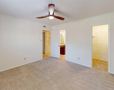 12220 Hightower Place - Photo Thumbnail 12