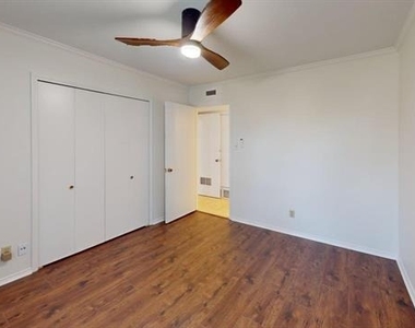 12220 Hightower Place - Photo Thumbnail 10